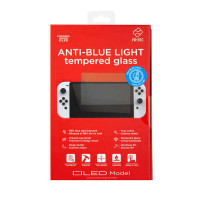 FR-TEC Cristal Templado Anti Luz Azul para Nintendo Switch Oled - Dureza H9 - Bloquea 98% Radiacion Azul - Adherencia sin Residuos - Facil Aplicacion - Incluye Gamuza Limpiadora - Color Transparente